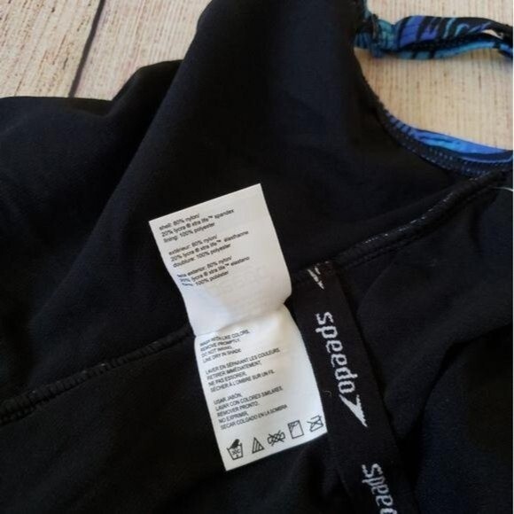 Speedo Tropical Print One-Piece Swimsuit UV50+ Sun Protection - Picture 8 of 9